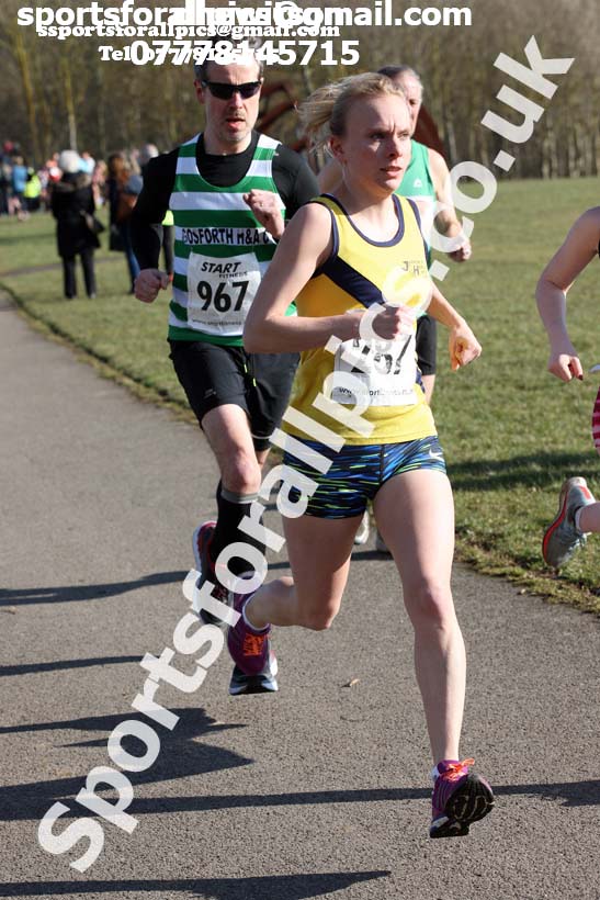 Senior women and vets women and men, 2018 Royal Signals NECAA Road Relays, Hetton. Photo: David T. Hewitson/Sports for All Pics